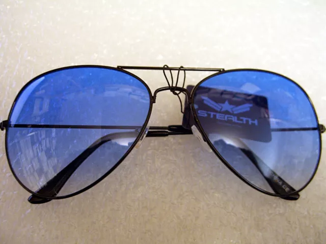 LARGE AVIATOR Sunglasses With Blue Gradient Color Lens Black Frame $13. ...