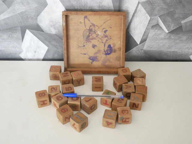 ANCIEN JEU DE CUBE en Bois - Lettres + Chiffres - Vintage - Alphabet