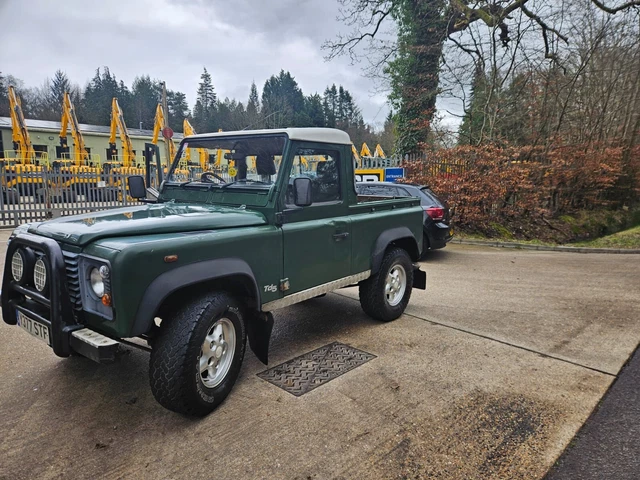 Pic Click Land Rover LAND ROVER DEFENDER 90 td5 pick up £12,000.00 - PicClick UK
