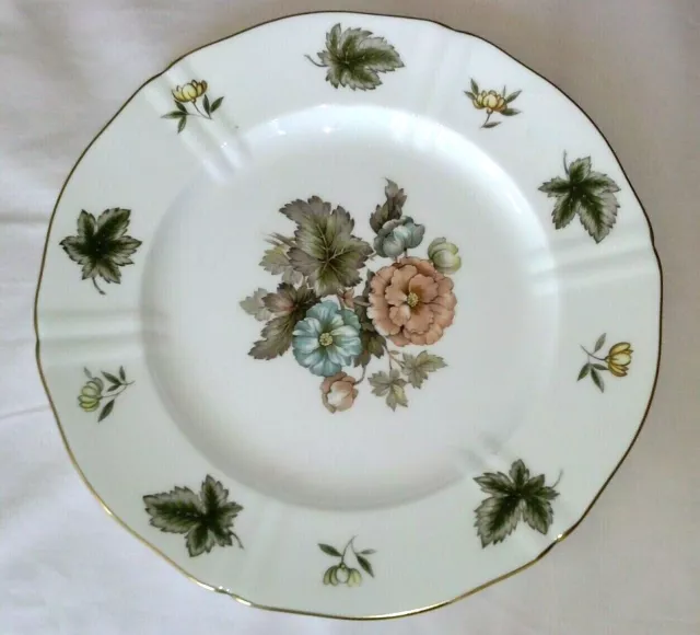 Royal Worcester THE DORCHESTER HOTEL    DINNER PLATE WORCESTERSHIRE ENGLAND 2