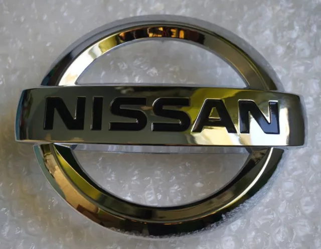 NISSAN 13 -18 SENTRA Front Grille Emblem 11 - 17 JUKE Grill 12 - 14 VERSA Chrome