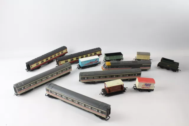 12 x Hornby / Airfix OO Gauge Model Railways, Inter City Loco & Carriages Etc
