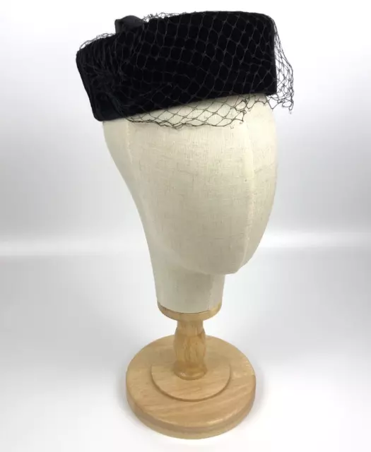 VINTAGE Women's Black Pill Box Hat Netting & Bow 1940's 1950's Funeral Fancy