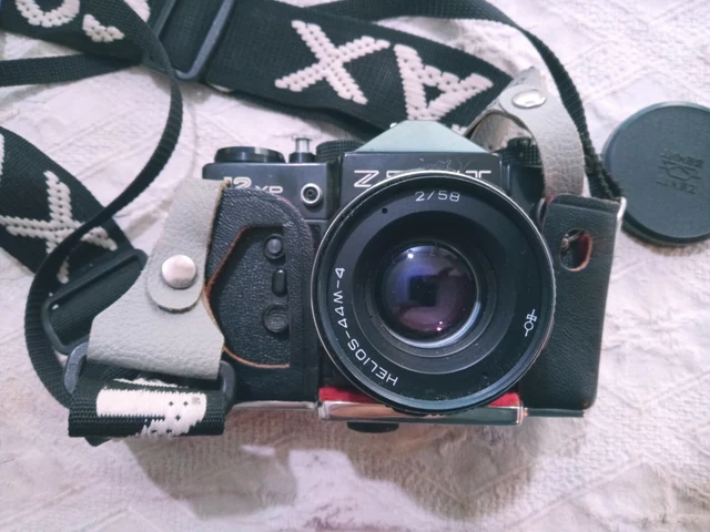 Macchina Fotografica Vintage Zenit 12Xp Con Custodia E Flash 2