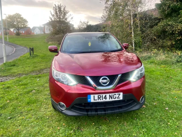 2014 Nissan Qashqai 1.5 dCi Acenta Premium 5dr PANORAMIC SUNROOF £0 TAX DIESEL