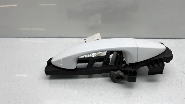 Poignée De Verrouillage Banquette Arrière Droite Pour Ford Fiesta 4 Phase 2 (2000) - Pièce Occasion, Origine France