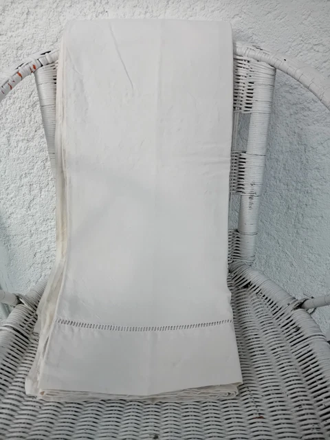 Drap ancien en lin broderie JB