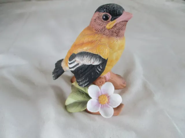 Vintage Lefton Yellow Finch on Branch Porcelain HandPainted Figurine 4”