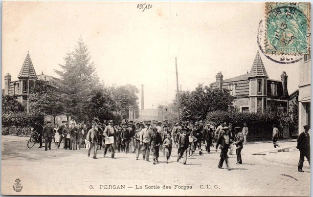 95 PERSAN - la sortie des forges.