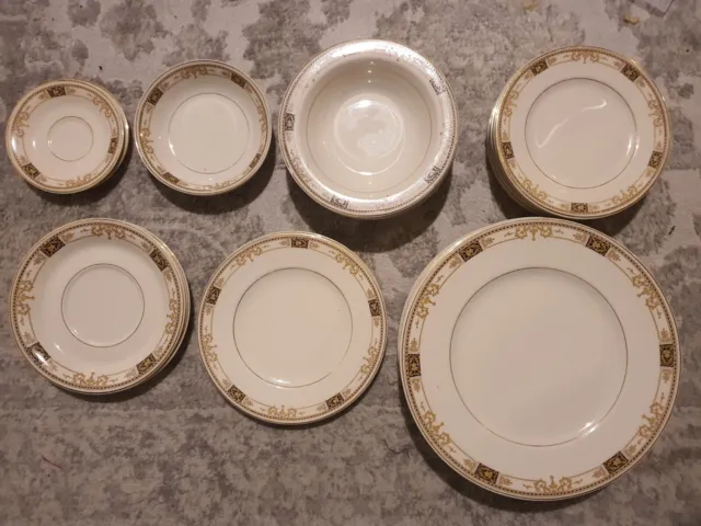 Old Ivory Syracuse China OPCO - 26 Pieces - Bowls, Plates, Saucers