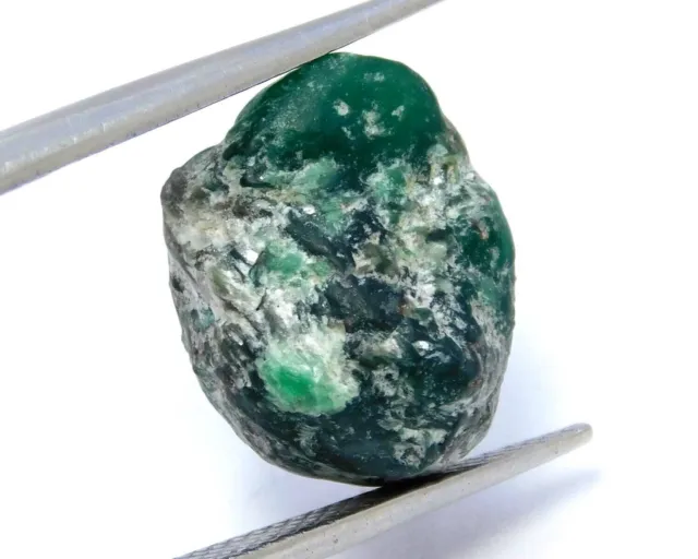 14.50 Cts Natural Beautiful  Green Emerald Rough Gemstone .697