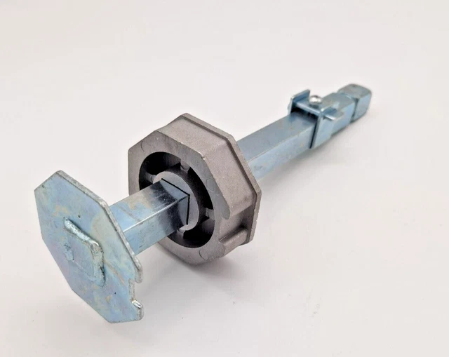 Bulloni albero per albero ottangolo anni 70 lunghezza 240 mm, 17x17 mm per antiavvolgimento