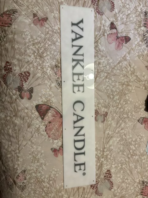 Yankee Candle Sign