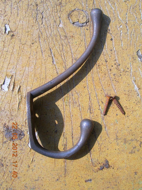 5 x 1950's Style ~ Retro Cast Iron Coat Hooks ~