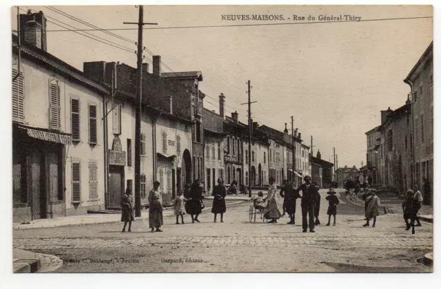 NEUVES MAISONS - Meurthe & Moselle - CPA 54 - Rue du general Thiry