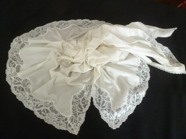 jolie combinaison&fond de robe vintage jolie dentelle T 42 ref