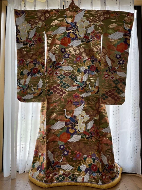 Uchikake Japanese Kimono Bride costumes Kimono Classic Embroidered