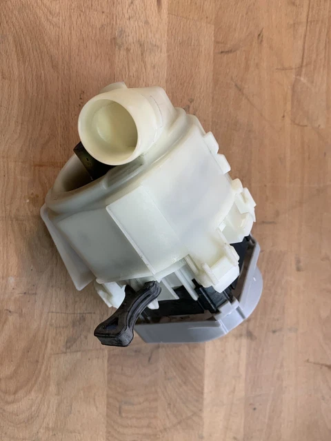 SIEMENS BOSCH NEFF Geschirrspüler Umwälzpumpe 9000831694-P0069/01 EUR ...