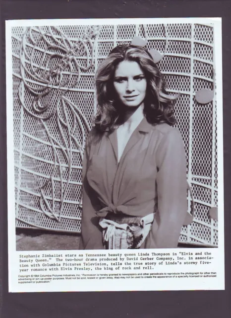 Stephanie Zimbalist in TV Elvis And The Beauty Queen (1984)