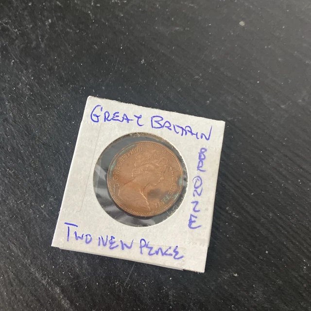 1981 Great Britain 2 New Pence Bronze COIN Circulated FREE SHIPPING
