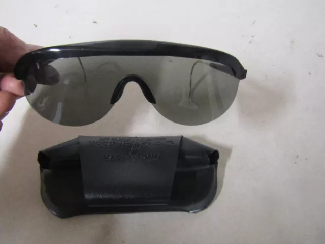 Genuine Us Military Issue Vietnam War Era Sun Glasses From 1974 Rochester Optics