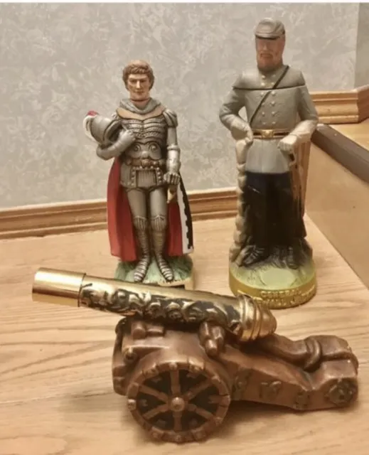 Collectible Ezra Brooks”Sir Lancelot"”General Stonewall Jacksone””Artillery Gun”