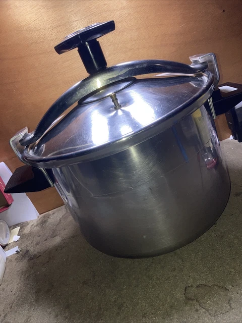 ANCIENNE COCOTTE MINUTE Seb Aluminium 10 Litres Ovale Série DO Rouge EUR 60,00 - FR