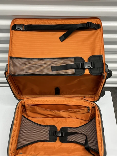 Tumi Alpha II 21.5" Upright Wheeled Expandable Carry On Suitcase 22020G02 22