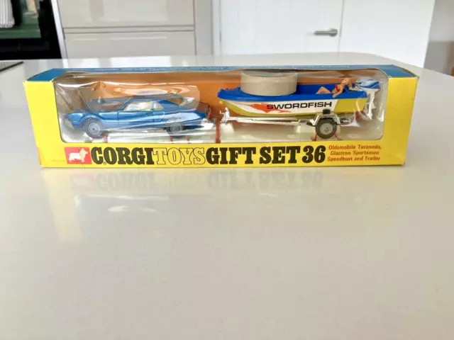 Corgi Toys Gift Set 36 Complete