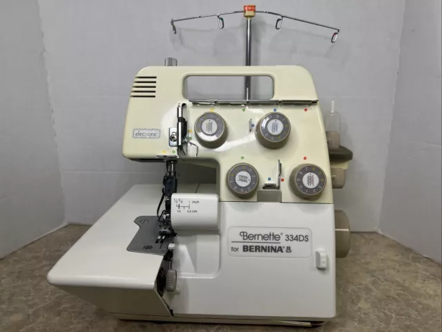 Bernette 715 by Bernina Sewing Machine 200B W/Pedal