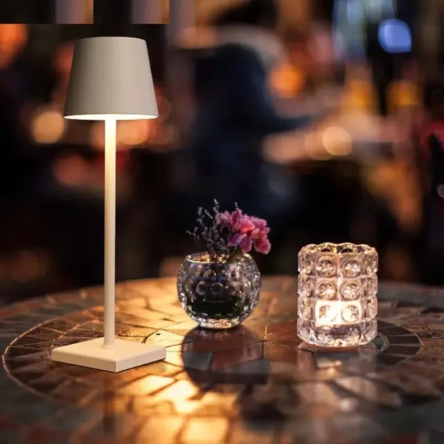 Lampada Led da Tavolo Touch Dimmerabile 3 tonalità Luce Per Casa Bar Ristorante