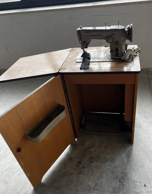 Mini Macchina Da Cucire Vintage In Scala 1:12 Per Casa Delle Bambole - Accessorio In Legno E Metallo