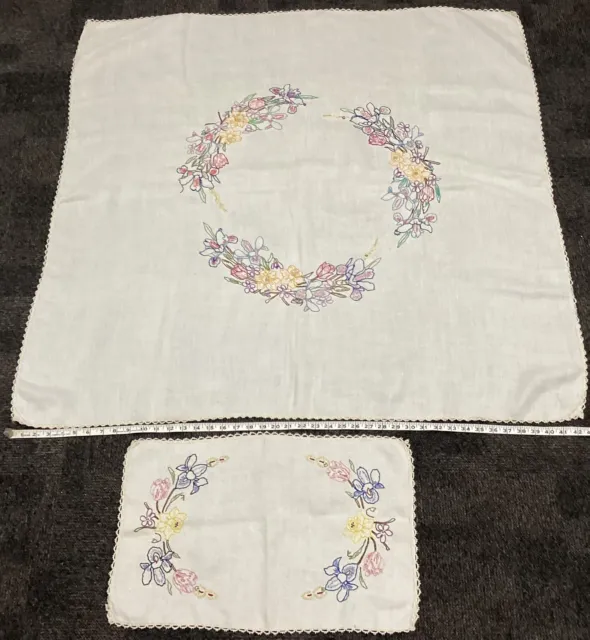 Vintage Hand Embroidered Linen Tablecloth 44” Matching Tray Cloth 21”x13” c1950s 2
