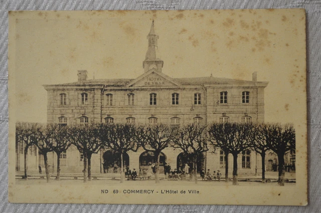 CPA " COMMERCY - L'Hôtel de Ville