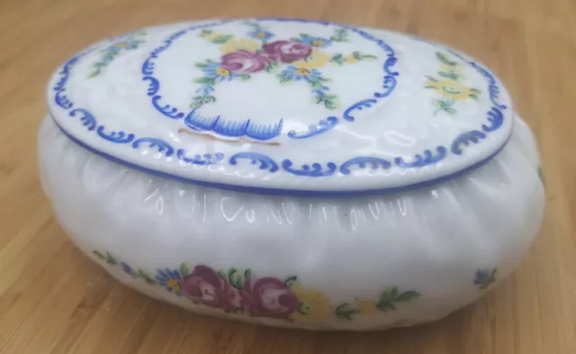 Superbe et imposante bonbonnière boîte en porcelaine de Villenauxe la grande 2