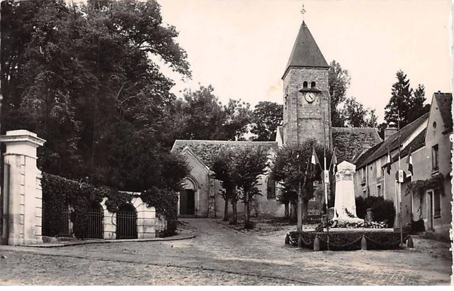 91 - SAN63220 - GIF SUR YVETTE - Place de l'Eglise - CPSM 14x9 cm