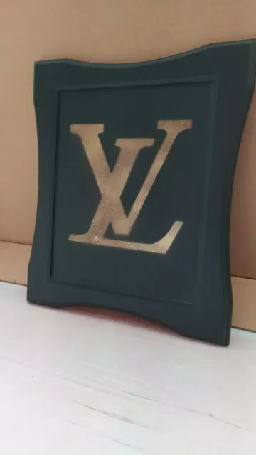 Fashion Louis Vuitton Monogram Legno NERO Logo ORO RED handmade Wood 40 x 35 cm