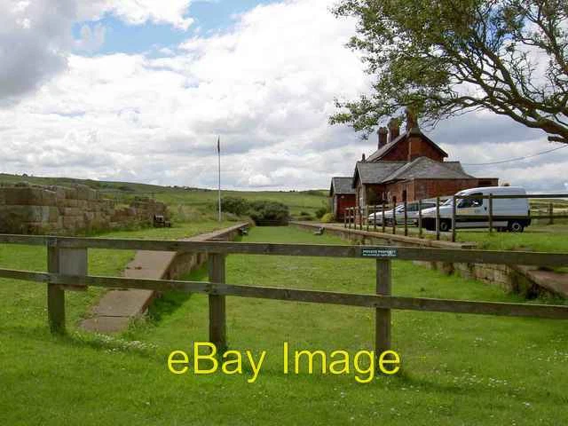 PHOTO 6X4 DISUSED railway station at Kettleness Goldsborough\/NZ8314