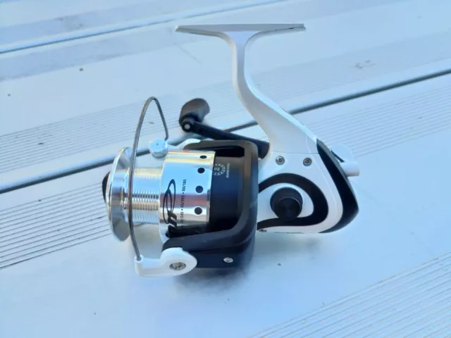 BERKLEY FUSION 206 Spinning Reel Fishing 2 bearing. New off Combo