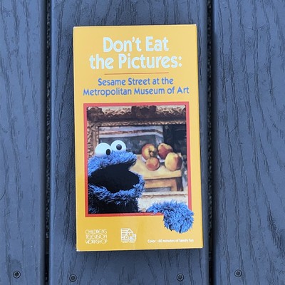 VHS SESAME STREET - Don't Eat the Pictures Metropolitan Museum Art (VHS