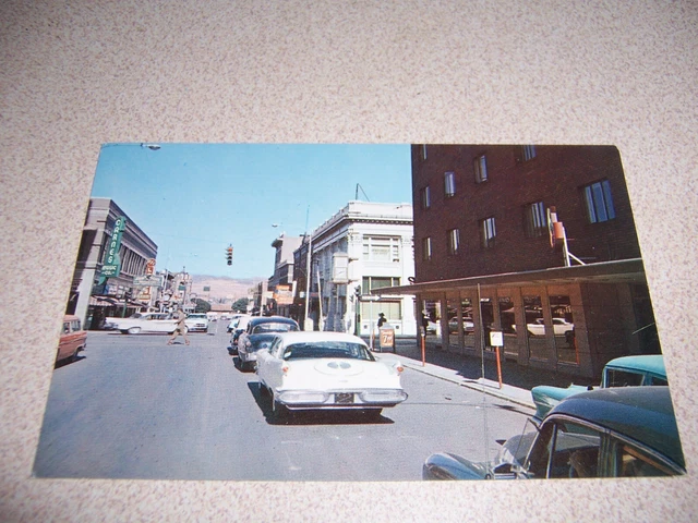 1950s CENTER STREET SCENE, DOWNTOWN POCATELLO ID. VTG POSTCARD