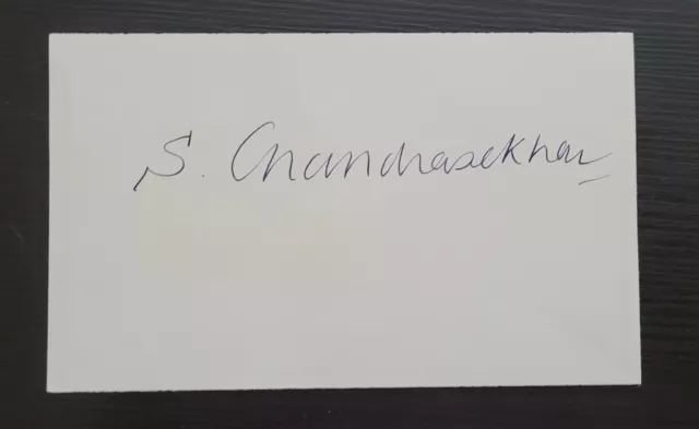 Subrahmanyan Chandrasekhar INDEX CARD SIGNED Nobel Prize physics autograph BOX