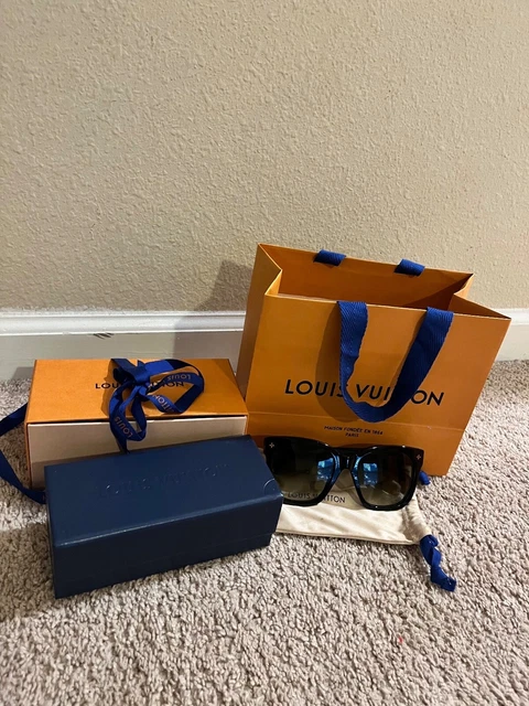 Authentic Louis Vuitton LV Square Sunglasses With Box and Bag 