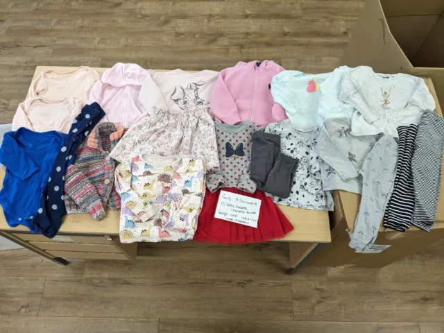 Pacchetto abiti per ragazze età 18-24 mesi pigiami Disney George Next felpe con cappuccio