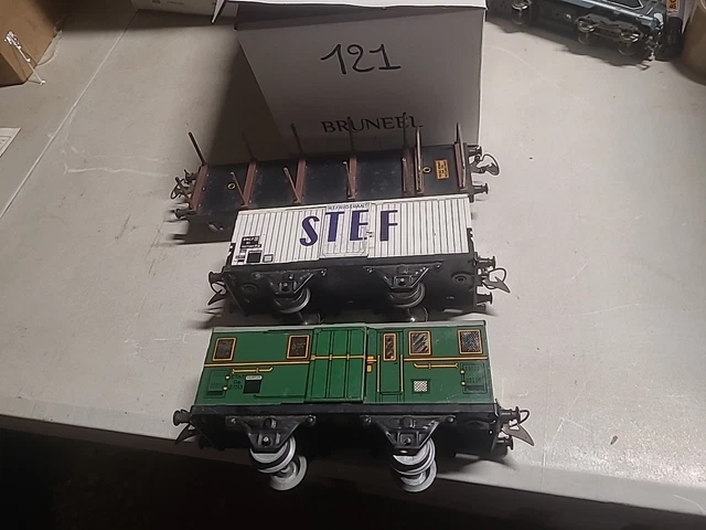 A GOOD LARGE HORNBY MECCANO TIN PLATE TRAIN STATION with ope