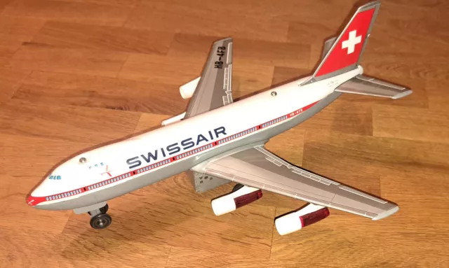 Schloss Boeing 747 JetPlane mit Antrieb -- Blechspielzeug Mitte der 1960er Jahre