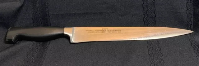 ZWILLING JA HENCKELS SOLINGEN GERMANY 31070-230mm 9” Carving KNIFE