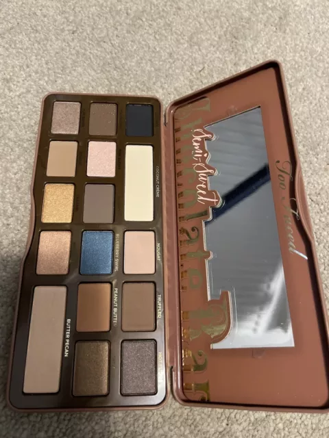 Too Faced halbsüße Schokoladenbox Lidschattenpalette