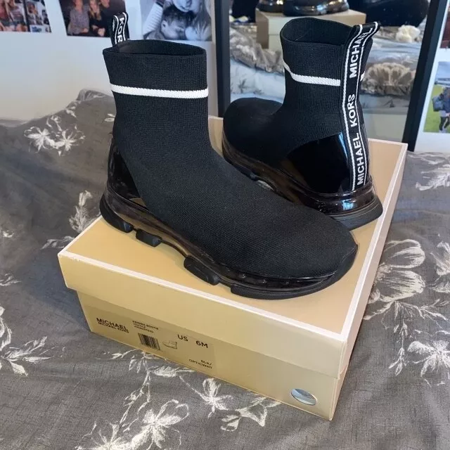 MICHAEL KORS TRAINERS Kendra Knit Sneakers brand new condition