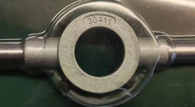 US New 30mm Diameter Die Handle Stock / Holder / Wrench  M10 to M11 // W3/8-7/16